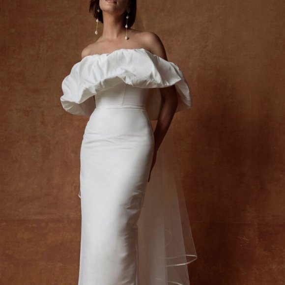 SARAH SEVEN GEMMA WEDDING GOWN - Picture 4 of 5